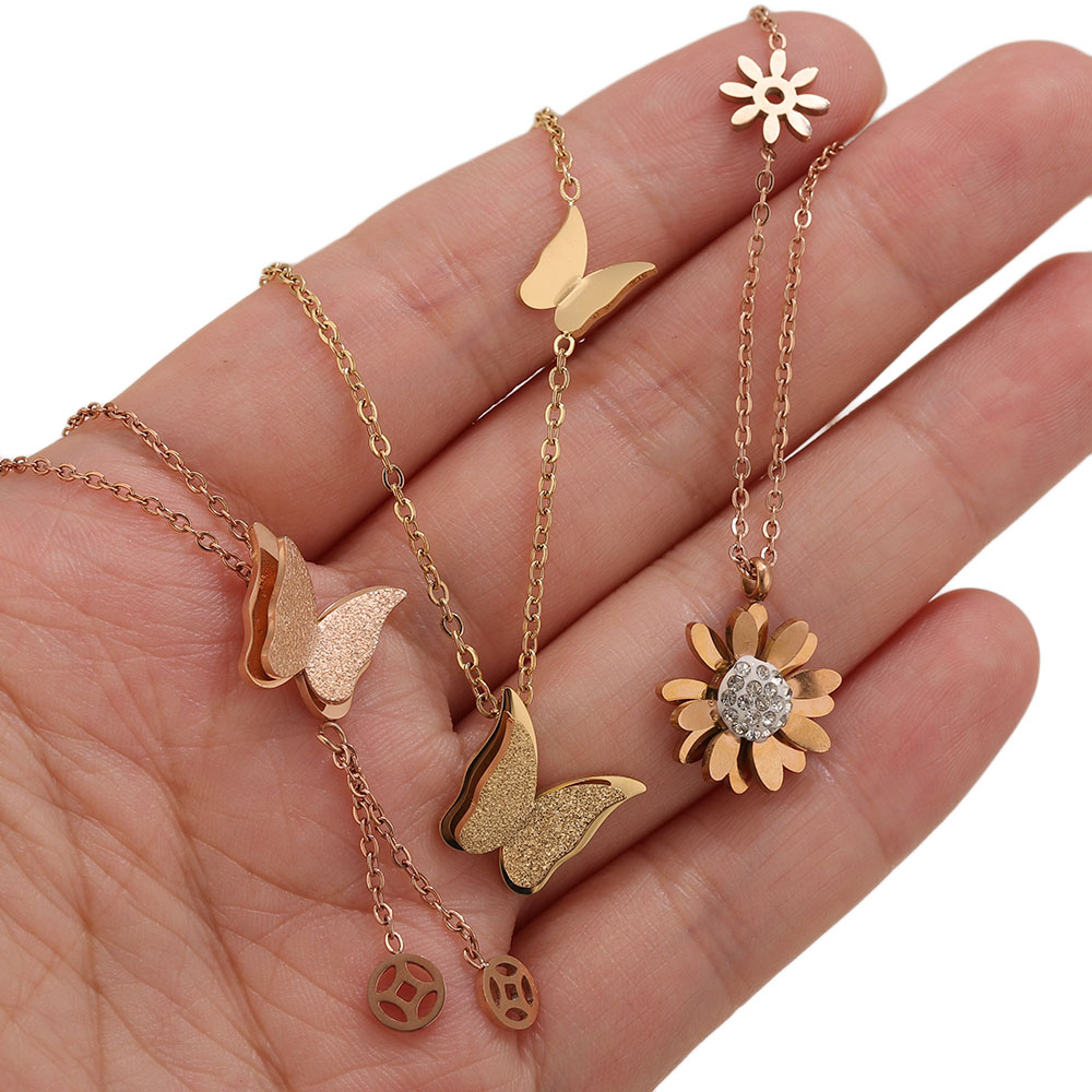 สร้อยคอผีเสื้อดอกไม้สไตล์วินเท - Butterfly Pendant Necklace บทวิจารณ์และราคา