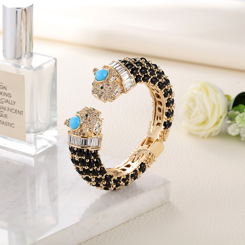 กำไลข้อมือรูปสัตว์ Sally's Par - Paradise Jewelry & Watches Llc Miami Photos บทวิจารณ์และราคา