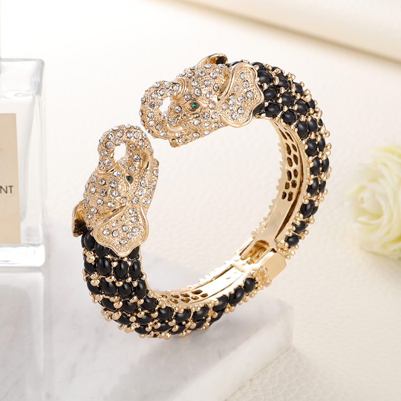 กำไลข้อมือทำจากยางเรซินริสตัลร - Paradise Jewelry & Watches Llc Miami Photos บทวิจารณ์และราคา
