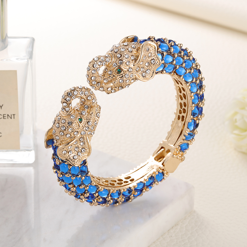 กำไลข้อมือทำจากยางเรซินริสตัลร - Paradise Jewelry & Watches Llc Miami Photos บทวิจารณ์และราคา
