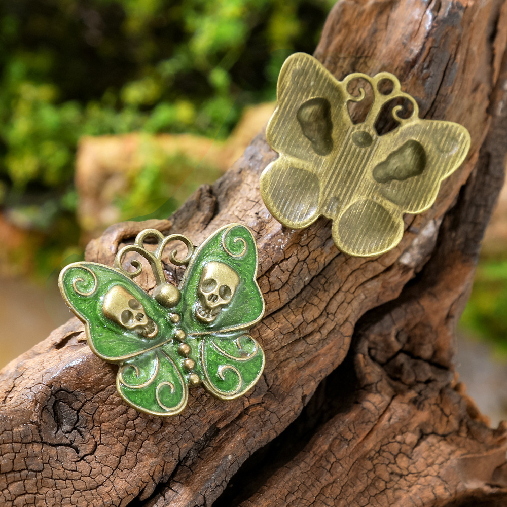 จี้รูปผีเสื้อหัวกะโหลกสไตล์โกธ - Butterfly Pendant Necklace บทวิจารณ์และราคา